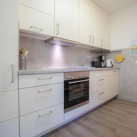 Apartment 6 Id 025